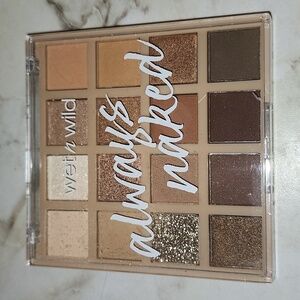 🌸Free New  WnW always naked Eyeshadow Pallette